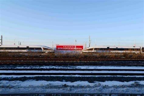 China schianta due treni da 462 t: ecco il crash test che salva vite